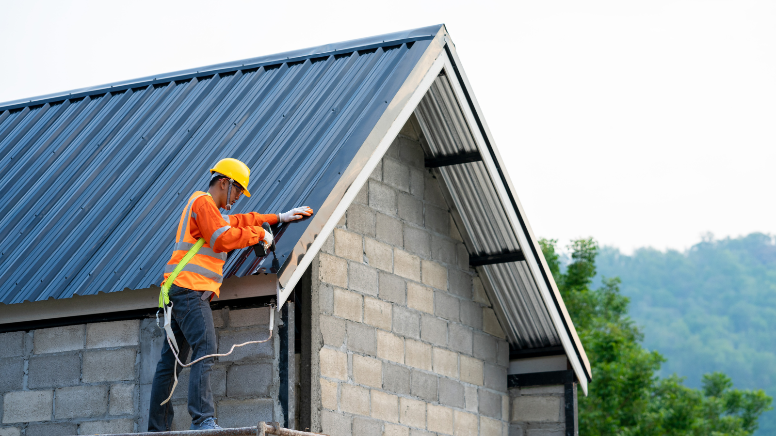 How Long Does It Take to Build a House? Construction Guide